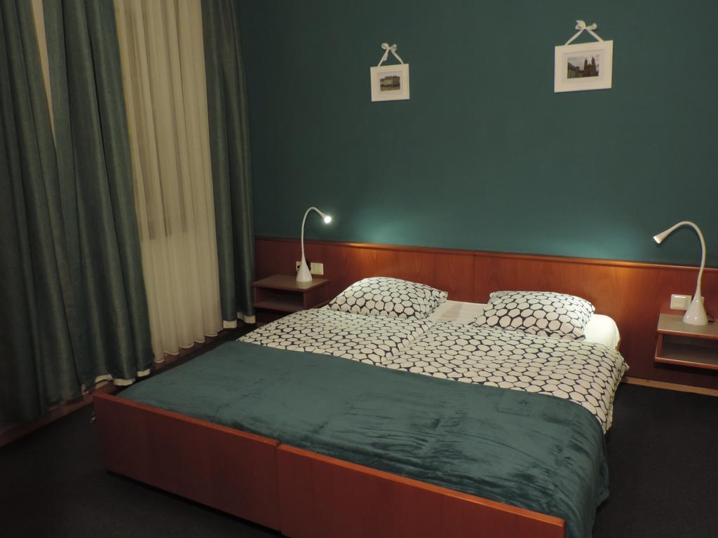 Hotel Le Petit Poete 2*
