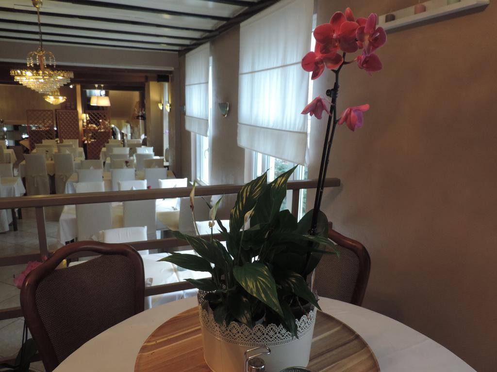 Hotel Le Petit Poete 2*