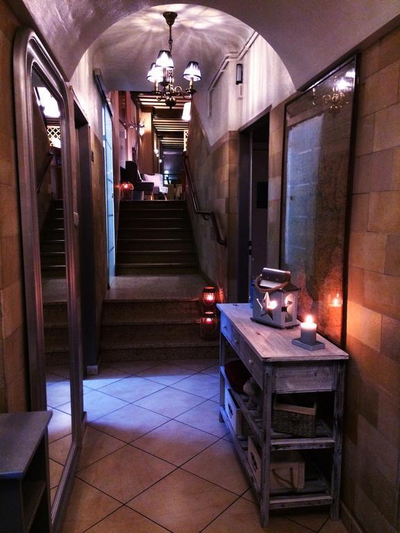 Le Petit Poete Hotel