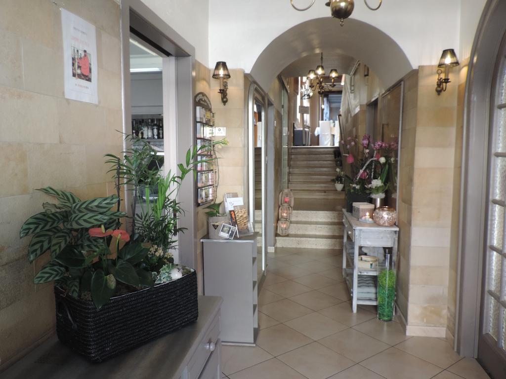 Hotel Le Petit Poete 2*